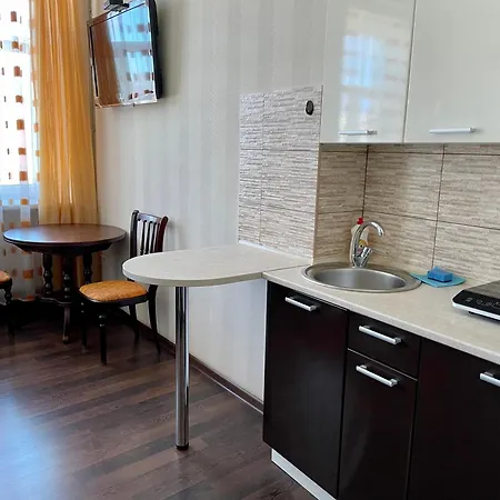 Apartment-біля вокзалу-недалеко від центру -городоцька 151 Apartment Lviv