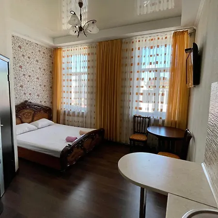 Apartment-біля вокзалу-недалеко від центру -городоцька 151 Apartment *