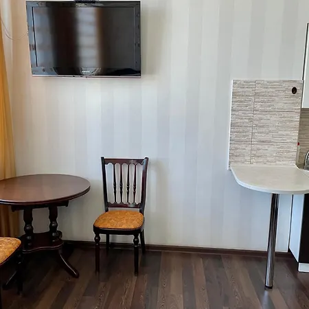 Apartment-біля вокзалу-недалеко від центру -городоцька 151 *